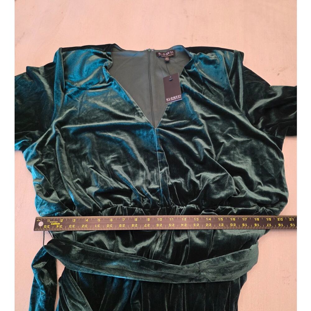 NWT Eloquii Tie Belt Wide Leg Velvet Jumpsuit Green SZ 24 Plus Size - Picture 7 of 7